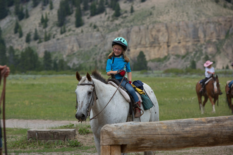 horseback riding montana